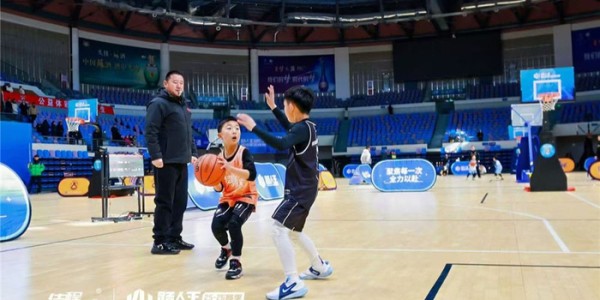 kaiyun安全登录-“企”跑向前丨佳程体育：用篮球为迁马注入青春活力|马拉松|马拉松赛事|拉伸|宿迁|全民健身_新浪新闻