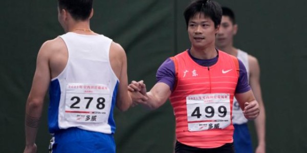 kaiyun安全登录-苏炳添“放水”跑出10秒05 飞人归来奥运年有作为