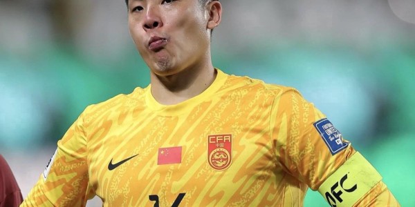 kaiyun体育网-争议！王大雷侮辱人？怒怼网友：不是瞧不起你 能陪明白大姐吗？