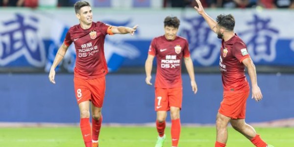 kaiyun体育网-海港全胜挺过12天4客魔鬼赛程 穆帅：团队的胜利