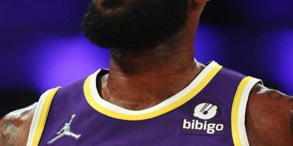 开云体育首页-詹姆斯盛赞韦少甜瓜表现 防守和失误控制仍需提升