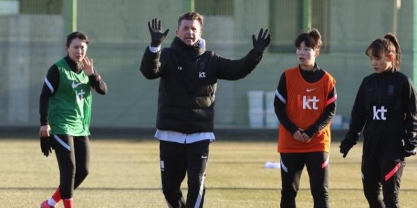 kaiyun安全登录-韩国女足主帅决心冲击奥运：让我们下月改写历史！