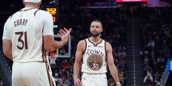 kaiyun体育网-NBA彩经：湖人拿下太阳 火箭击退森林狼 抢八之争开拓者胜快船