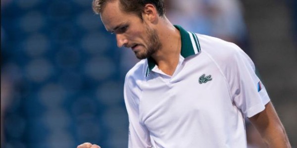 kaiyun安全登录-“三巨头”再度缺席辛辛那提 兹维列夫贝雷蒂尼回归