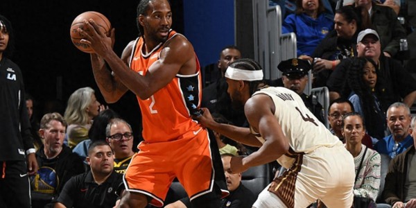 首发出场，5中1得4分，正负值-18，全队最低！勇士还是迷之自信啊