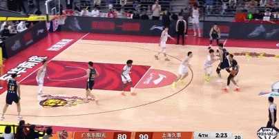 kaiyun正规平台-杜锋：开局挖了一个大坑，几个球员没人防守情况下投不中非常可惜