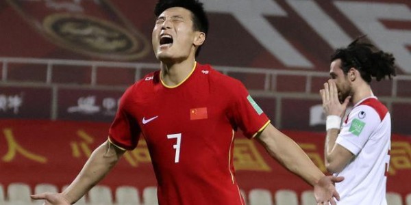 开云体育首页-武磊传射追平世预赛进球纪录 连续5场破门创新高