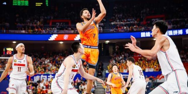 kaiyun体育网-单场33+11超级外援正式重返CBA！辽篮抢人成功，能否补强最大短板