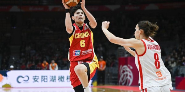 kaiyun正规平台-王思雨连得9分锁定胜局 女篮世预赛中国战胜捷克