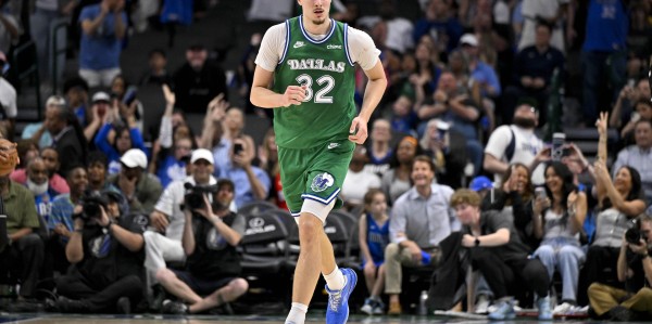 kaiyun体育网-NBA彩经：湖人拿下太阳 火箭击退森林狼 抢八之争开拓者胜快船